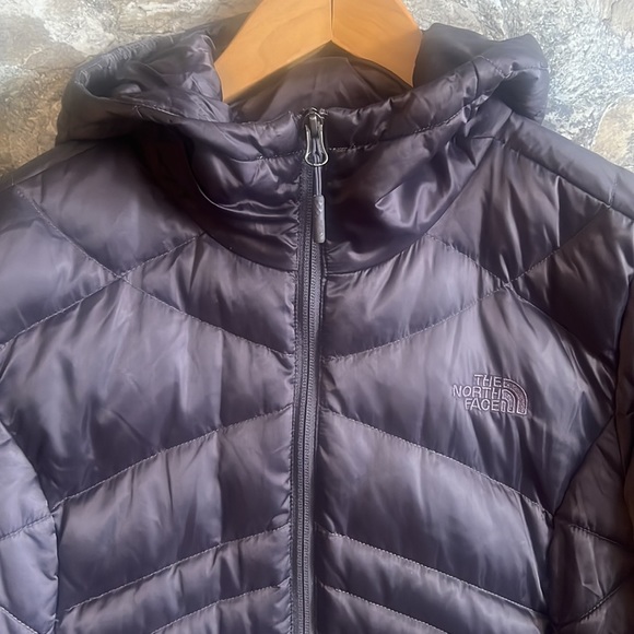 The North Face Metropolis 550 Purple Down Puffer Jacket - Picture 2 of 11